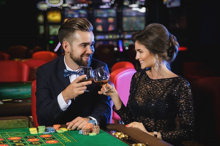 Dealer Fortune Ox berinteraksi dengan pemain melalui live chat di garasipoker